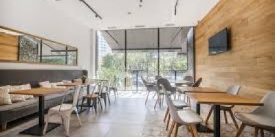 Glas- und Fensterreinigung für Restaurant in Stuttgart 